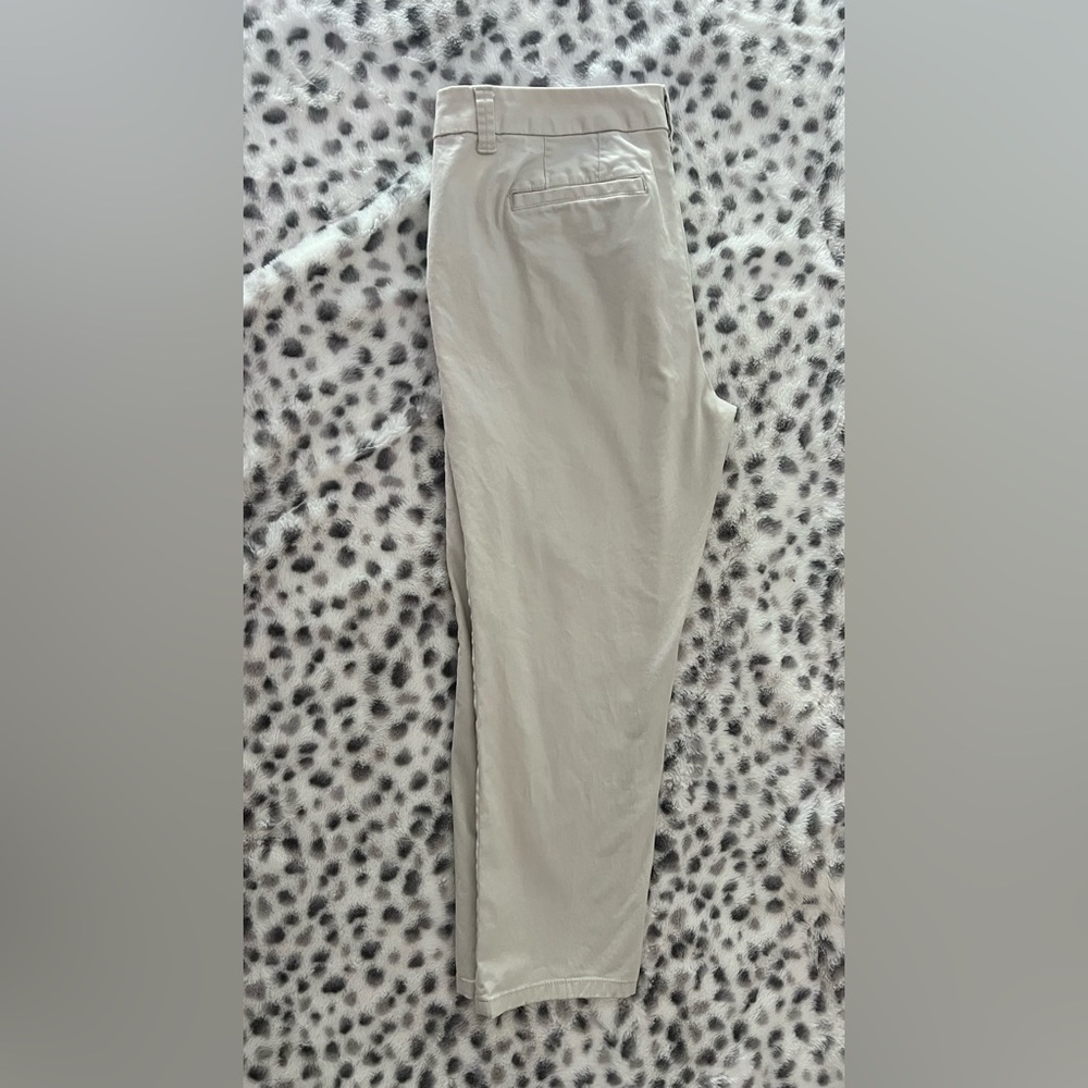 STYLUS Womens Khaki Capri pant